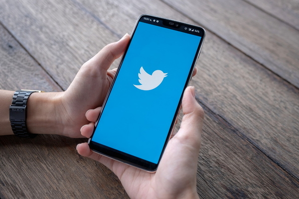 Social-Media > Twitter-Aktivitäten 